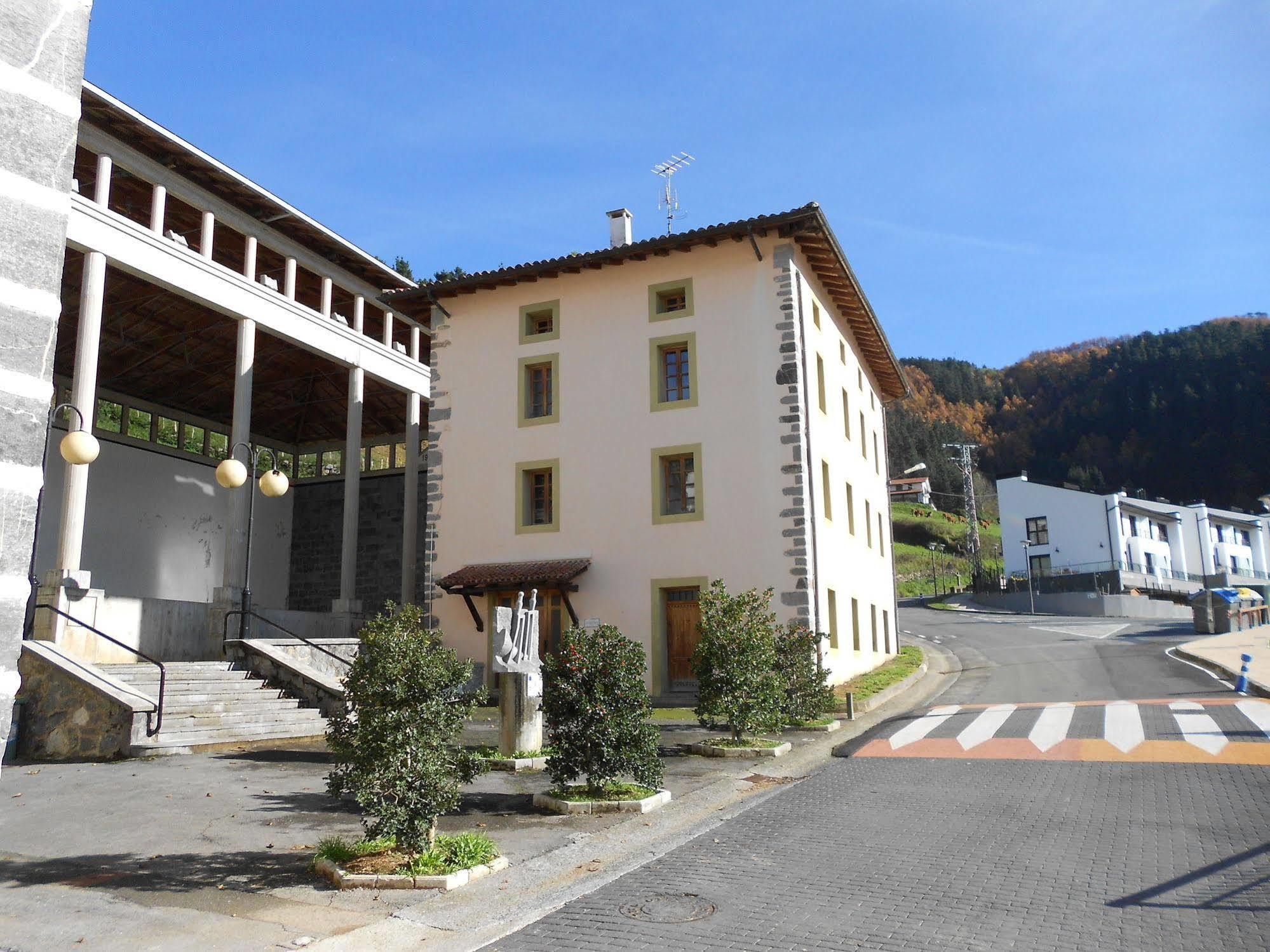 Albergue Ambiental De Beizama - Beizamako Aterpetxea Exteriör bild